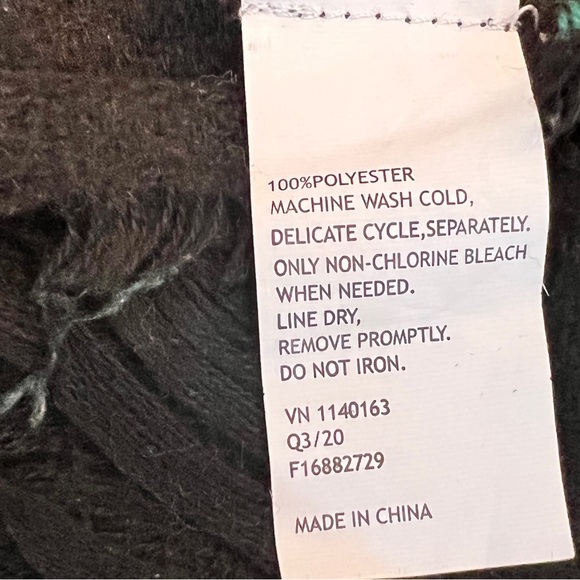 Oversized Classic Plaid Cozy Blanket Scarf Wrap Fringe Trim - Picture 10 of 10